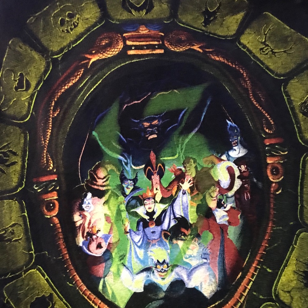 Disney Villains 9/13/13 2X black tee